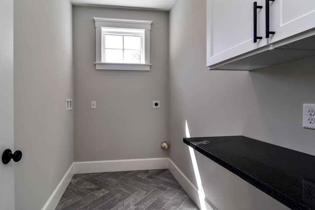 Single Family Residence at 2 Emerald Drive, Hopkinton MA 01748, photo 19 of 42