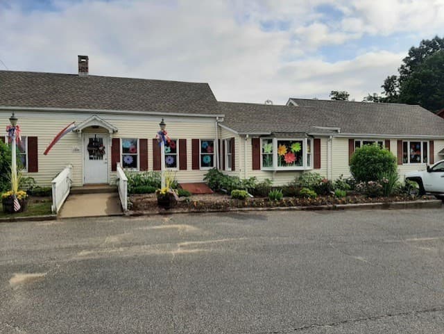 636 College Hwy, Southwick MA 01077