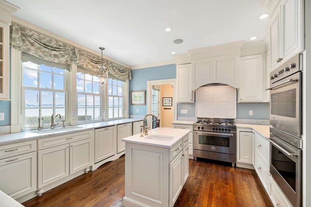 Single Family Residence at 66 Ocean St, Nahant MA 01908, photo 13 of 40