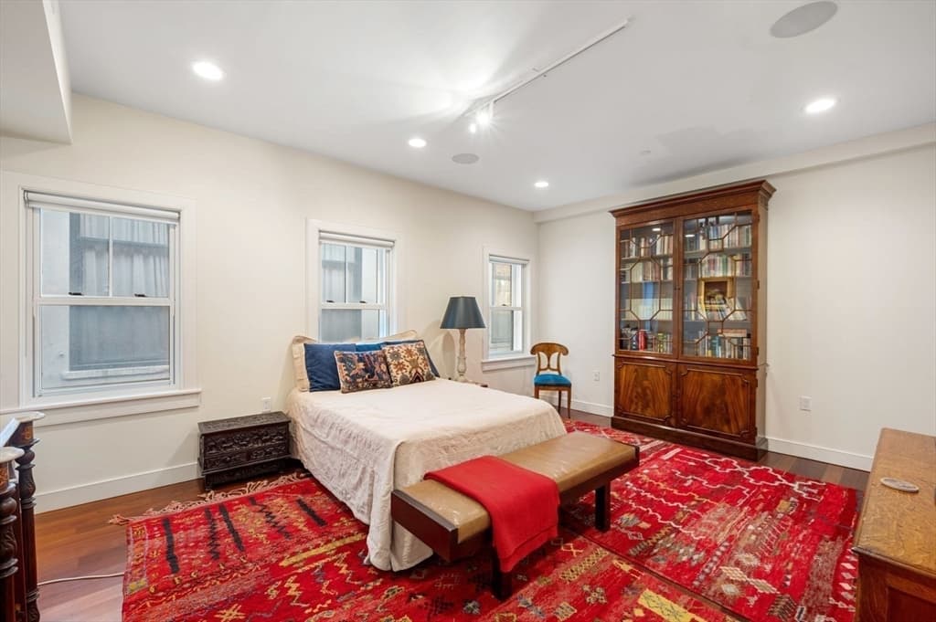 Condominium at One Winter Place # 3, Boston MA 02108, photo 26 of 38