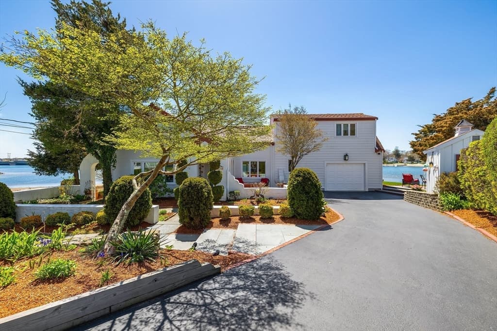 56 Rip Van Winkle Way, Bourne MA 02532 photo 9