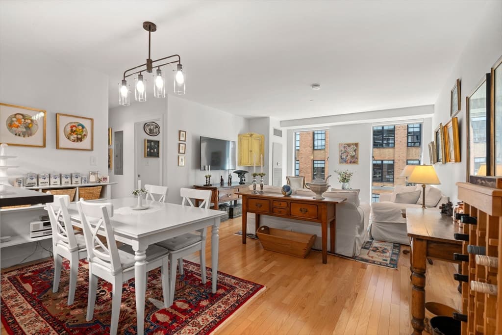 80 Broad Street # 1002, Boston MA 02110