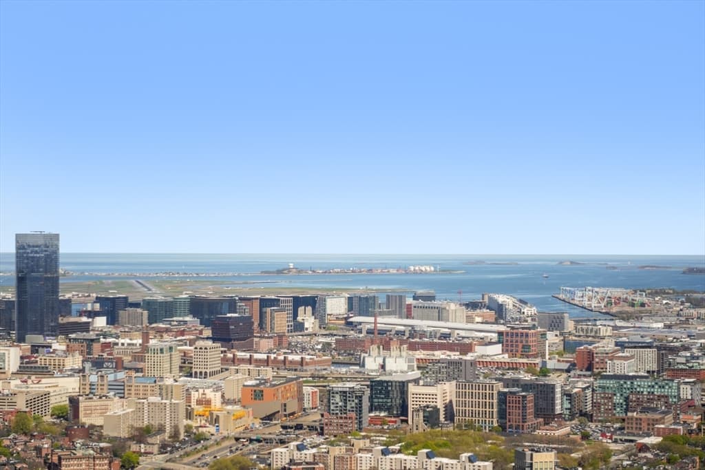 Condominium at 1 Dalton St # U5602, Boston MA 02115, Boston, photo 7 of 37