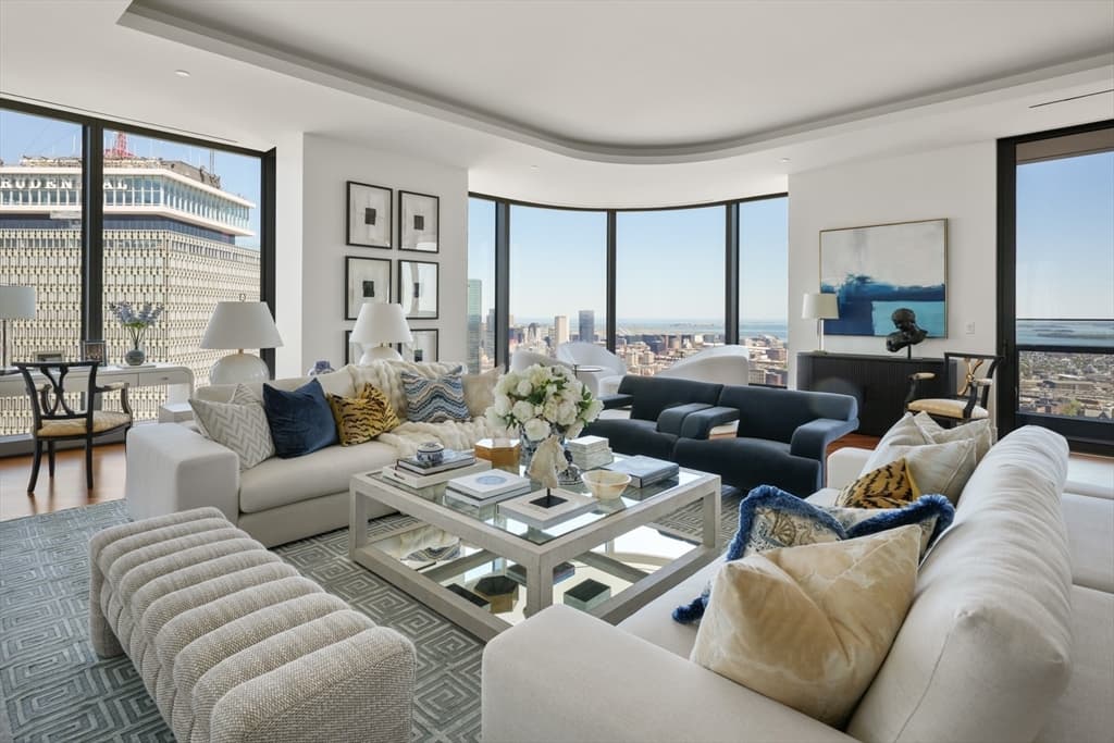 1 Dalton St # U5602, Boston MA 02115