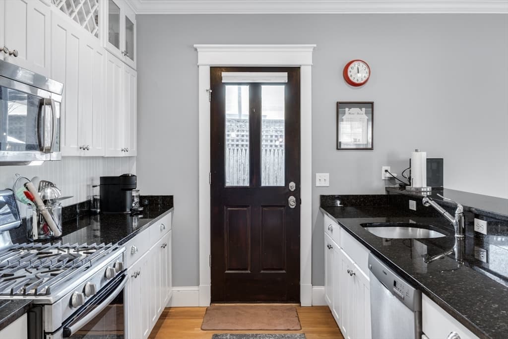 Condominium at 480 Main St # 1, Falmouth MA 02540, Falmouth, photo 16 of 41