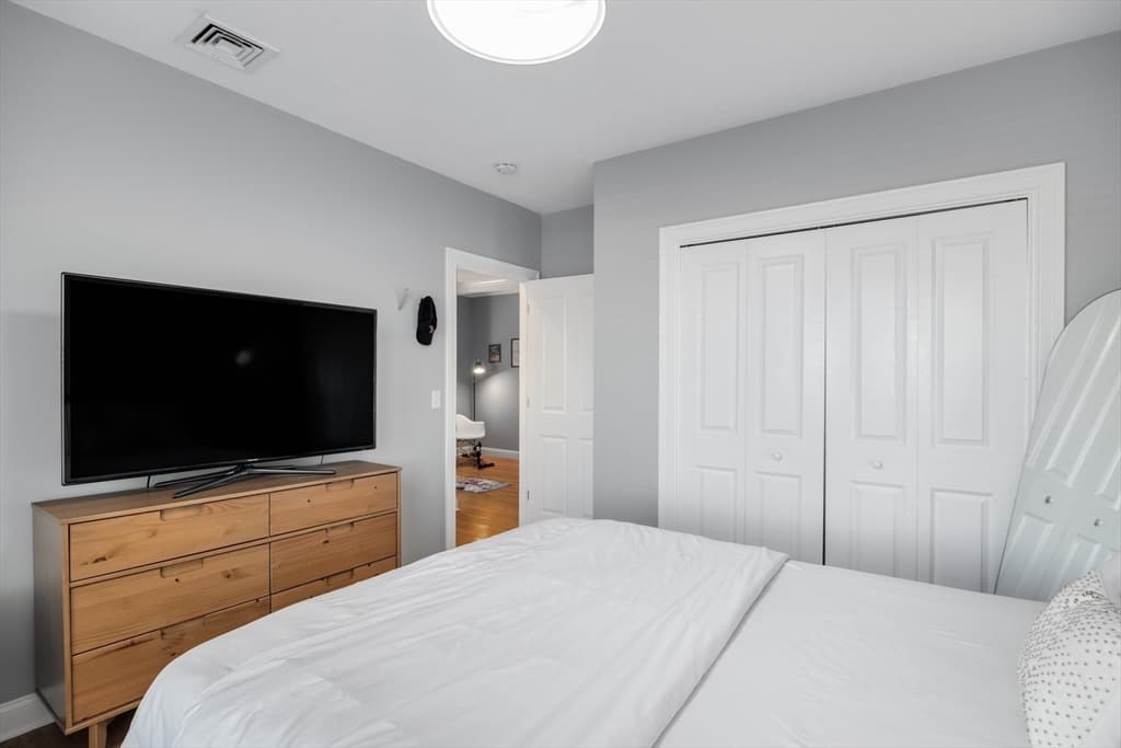 Condominium at 480 Main St # 1, Falmouth MA 02540, Falmouth, photo 32 of 41