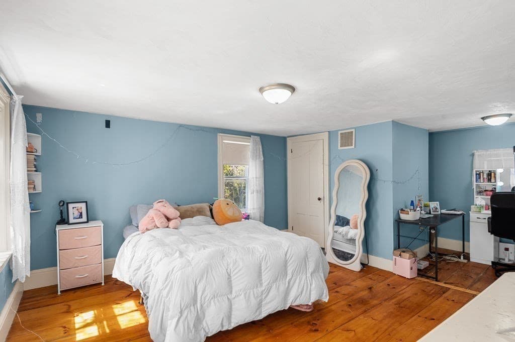 Single Family Residence at 231 West Main St, Georgetown MA 01833, Georgetown, photo 17 of 29