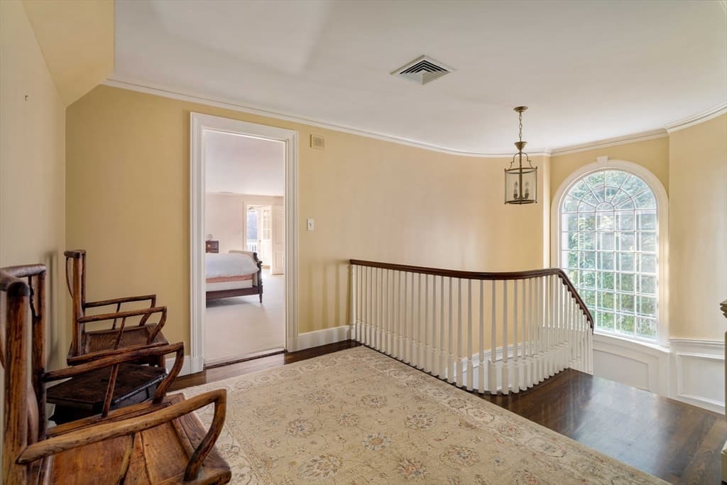 200 Cliff Rd, Wellesley MA 02481 photo 23