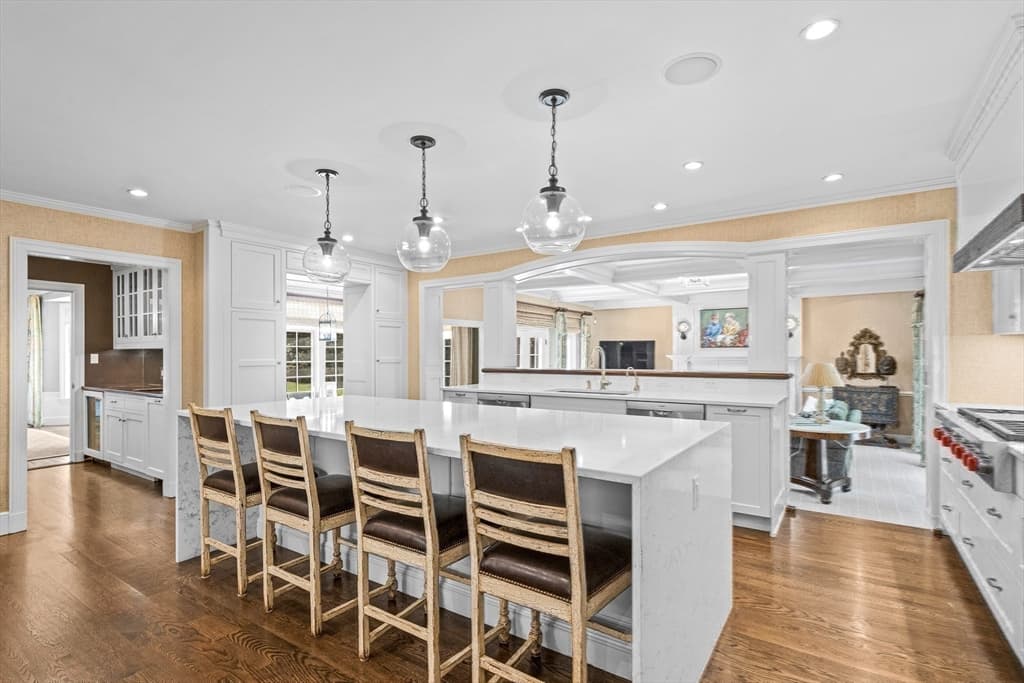 200 Cliff Rd, Wellesley MA 02481 photo 16