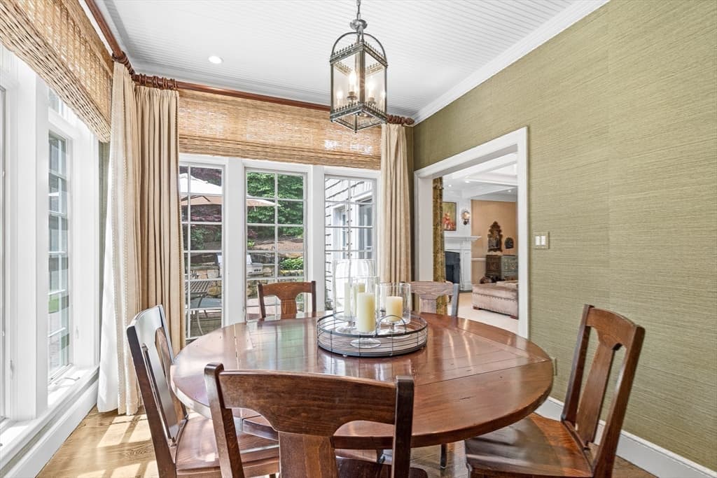 200 Cliff Rd, Wellesley MA 02481 photo 18