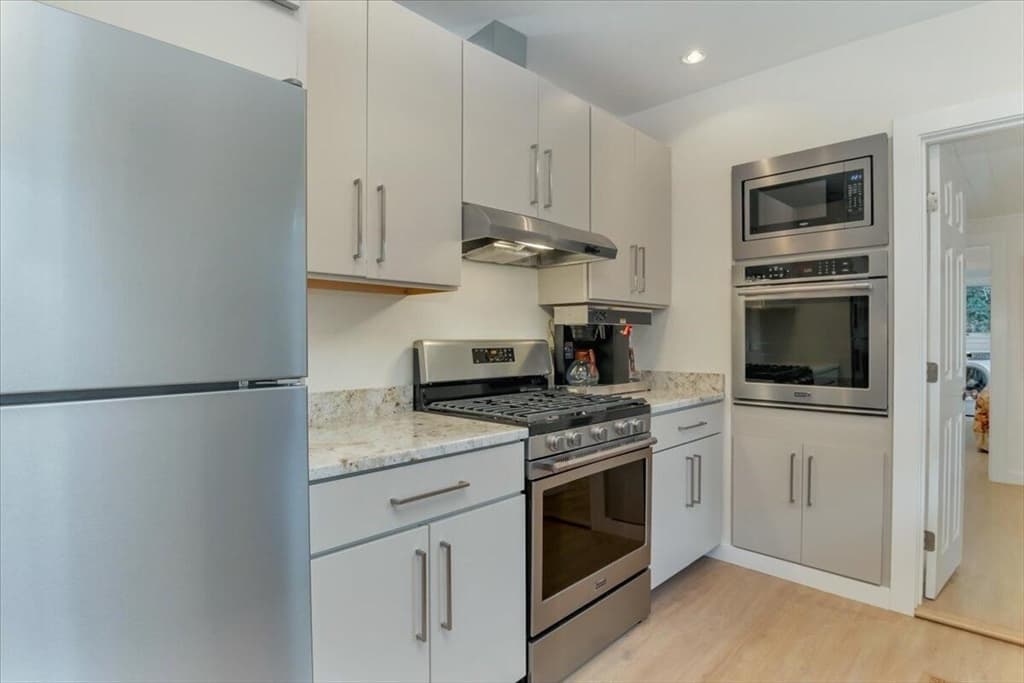 44 Commercial Street, Provincetown MA 02657 photo 6