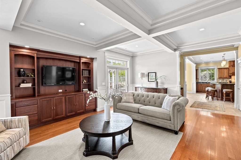 Single Family Residence at 33 Moniz Drive, Westport MA 02790, photo 16 of 42