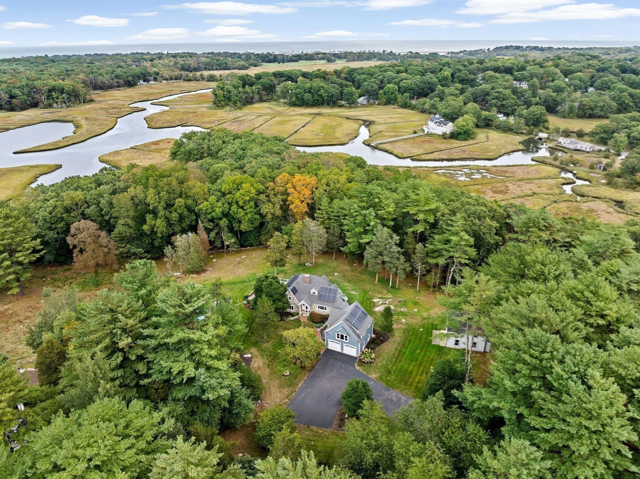 Single Family Residence at 26 Mordecai Lincoln Road, Scituate MA 02066, photo 6 of 36