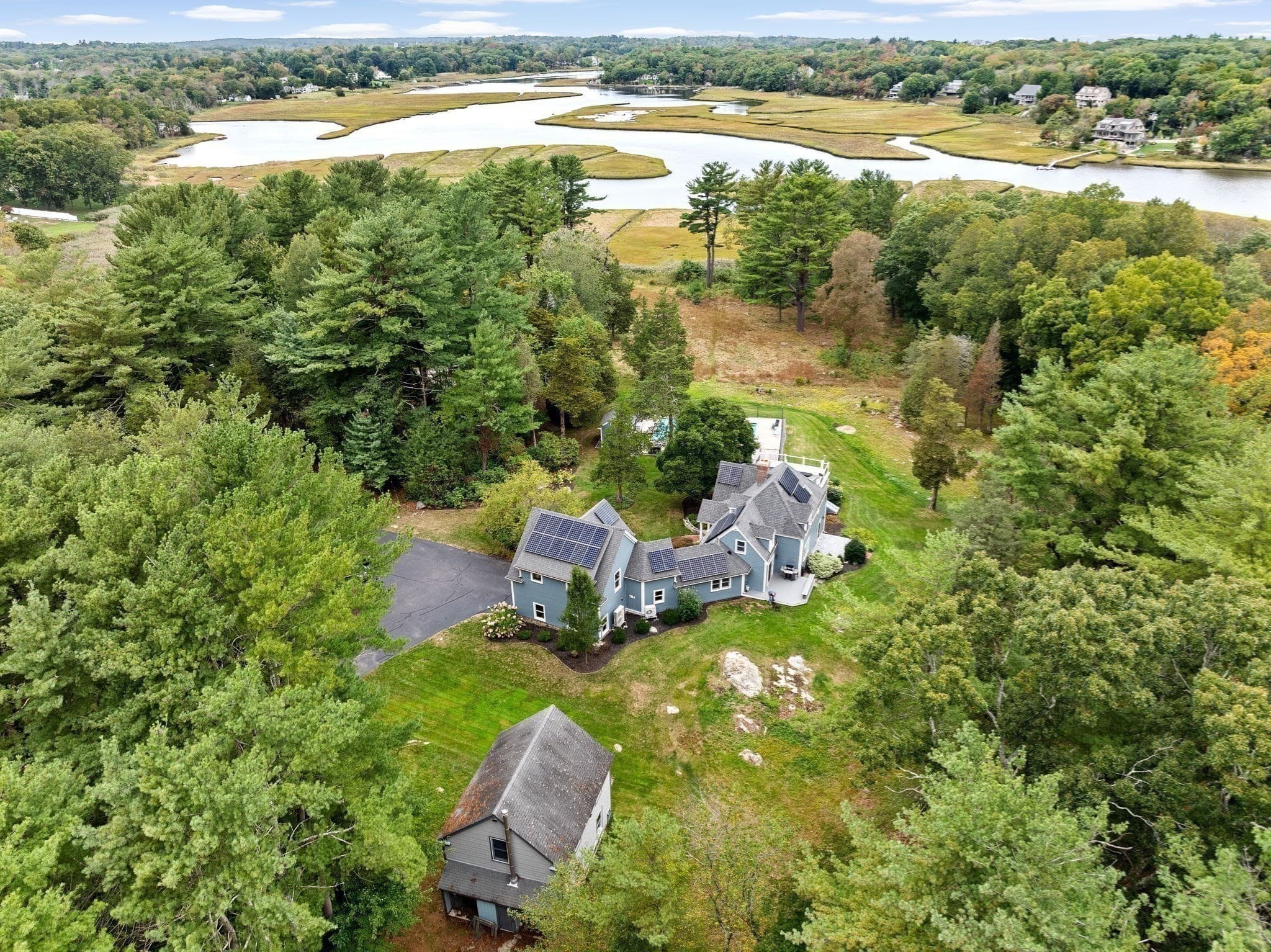Single Family Residence at 26 Mordecai Lincoln Road, Scituate MA 02066, photo 5 of 36