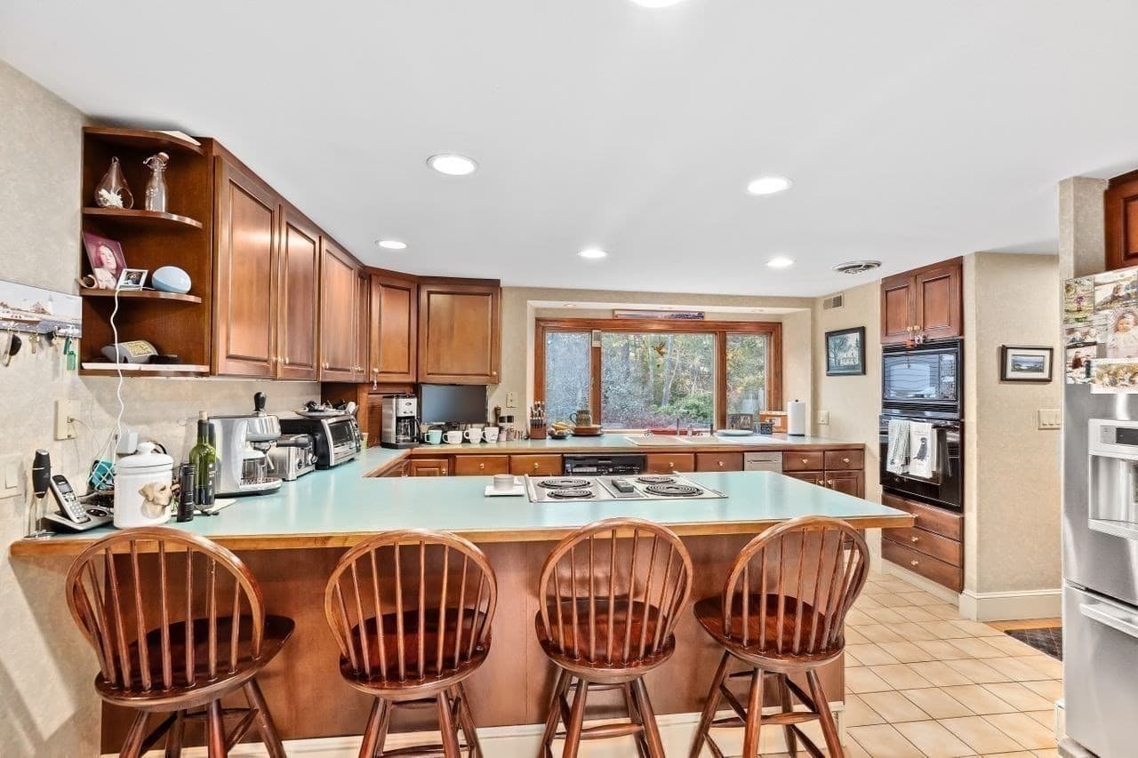 Single Family Residence at 26 Mordecai Lincoln Road, Scituate MA 02066, photo 24 of 36