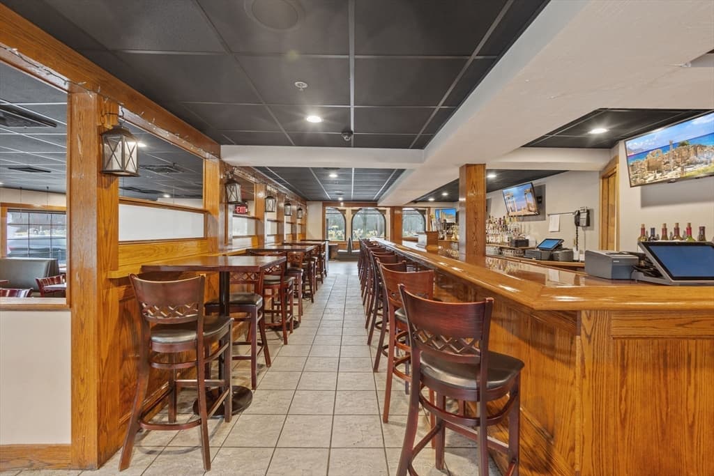 Business Opportunity at 275 North Main Street, West Bridgewater MA 02379, photo 3 of 36