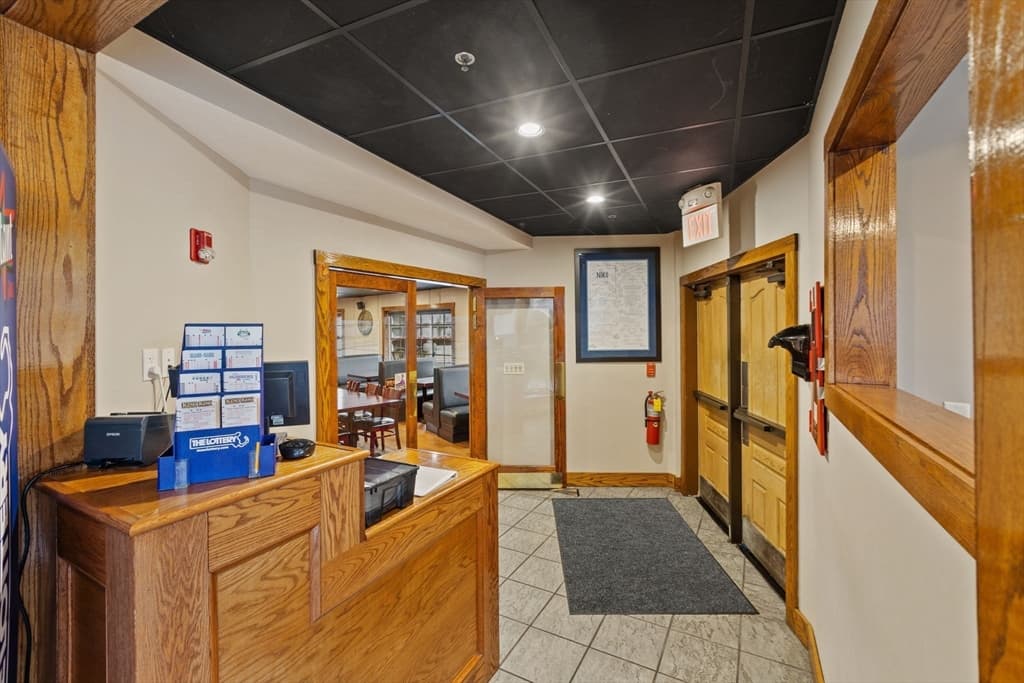 Business Opportunity at 275 North Main Street, West Bridgewater MA 02379, photo 28 of 36