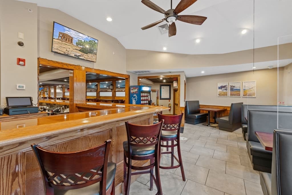 Business Opportunity at 275 North Main Street, West Bridgewater MA 02379, photo 8 of 36