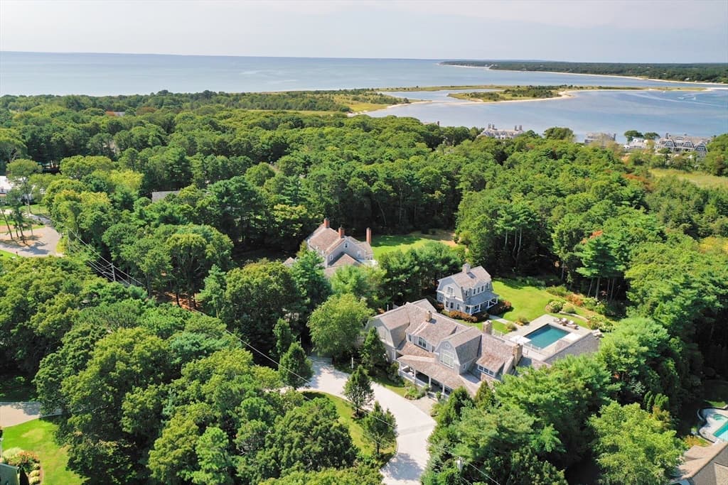 440 Grand Island Dr, Barnstable MA 02655 photo 2