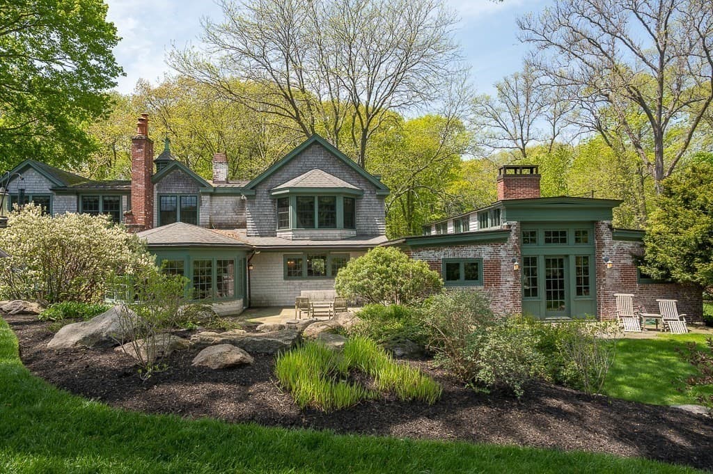 Single Family Residence at 99 Essex Street, Hamilton MA 01982, photo 3 of 42