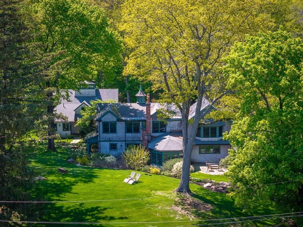 Single Family Residence at 99 Essex Street, Hamilton MA 01982, photo 4 of 42