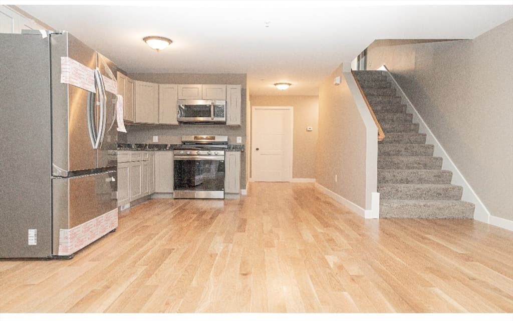 54 Richards St # 0, Worcester MA 01603 photo 4