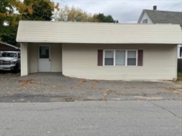 3 Pershing St, Fitchburg MA 01420