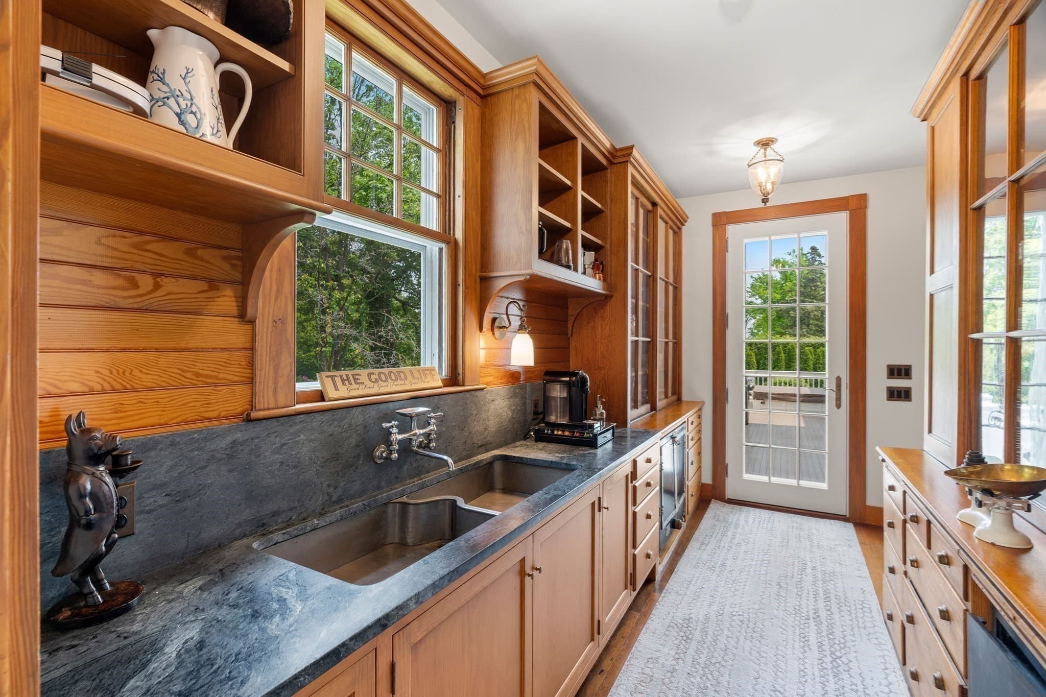 Single Family Residence at 4 Cobb Avenue, Manchester MA 01944, Manchester, photo 15 of 42