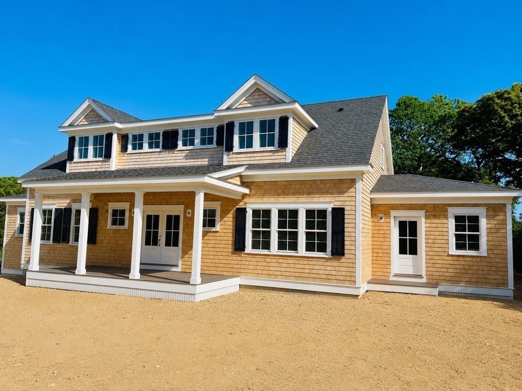Single Family Residence at 7 Martha's Way, Edgartown MA 02539, Edgartown, photo 3 of 9