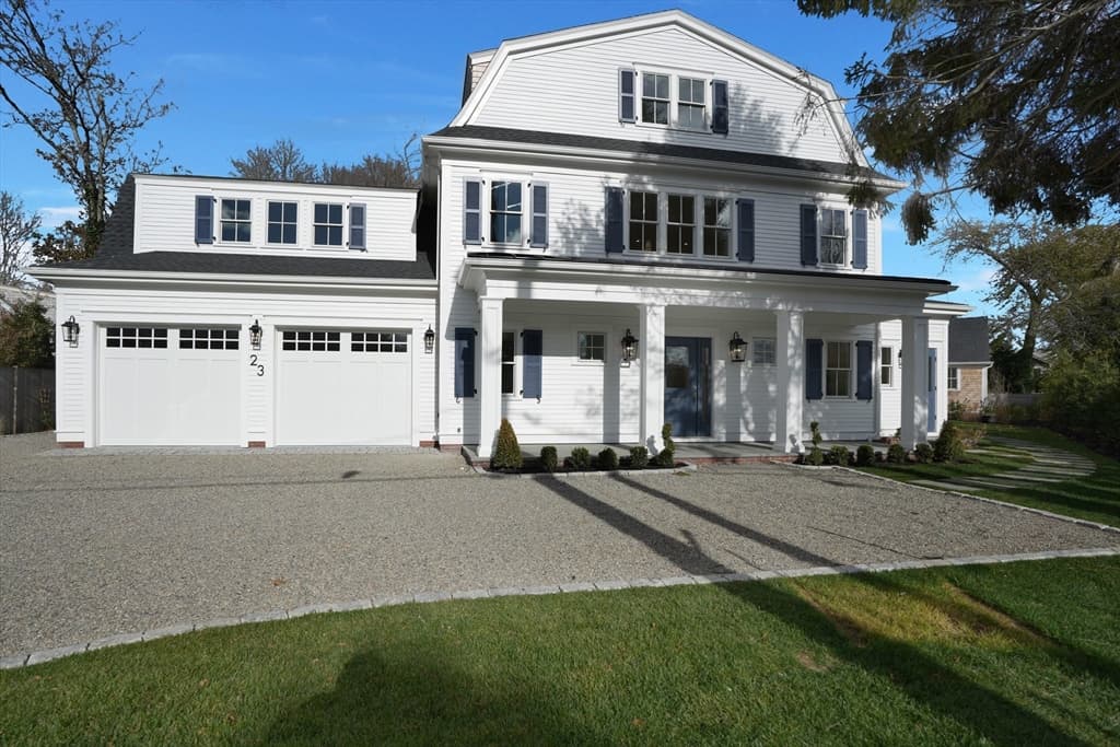 23 Pinehurst Road, Edgartown MA 02539