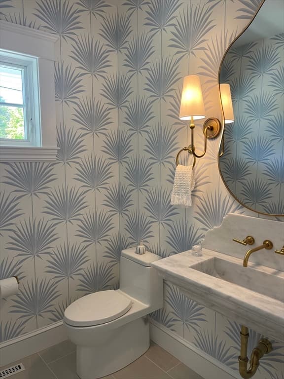 Single Family Residence at 23 Pinehurst Road, Edgartown MA 02539, Edgartown, photo 18 of 42