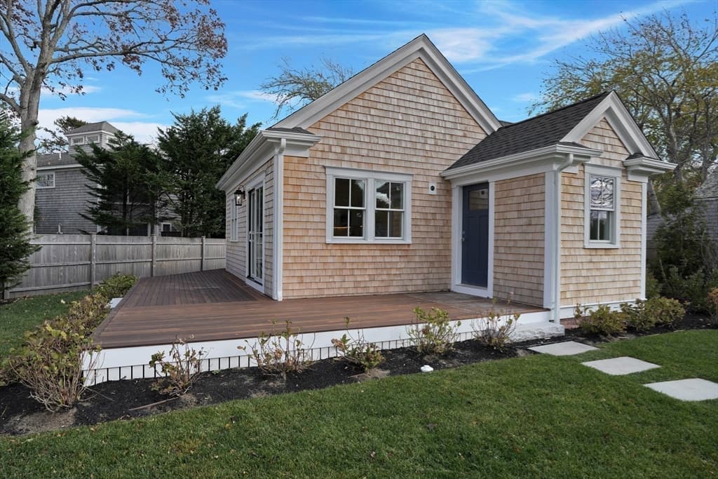Single Family Residence at 23 Pinehurst Road, Edgartown MA 02539, Edgartown, photo 37 of 42