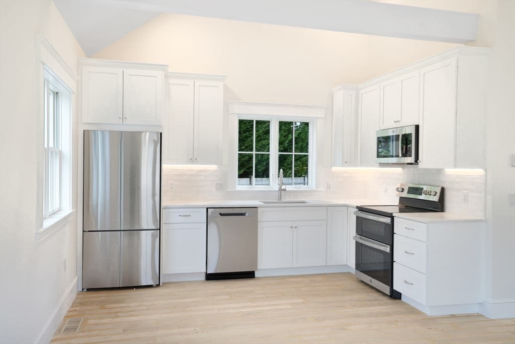 Single Family Residence at 23 Pinehurst Road, Edgartown MA 02539, Edgartown, photo 39 of 42