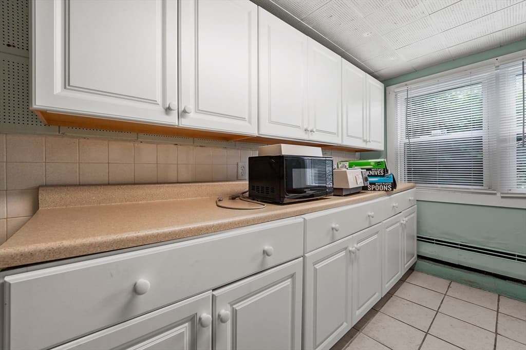 Single Family Residence at 577 Grove Street, Worcester MA 01605, photo 31 of 39