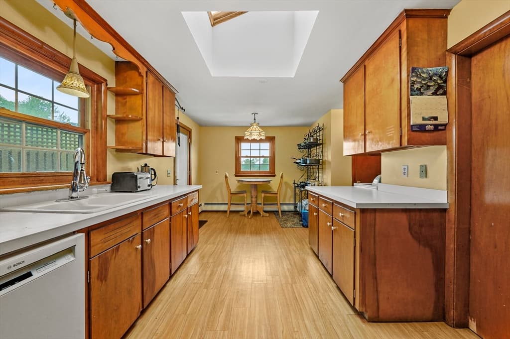 Single Family Residence at 577 Grove Street, Worcester MA 01605, photo 8 of 39