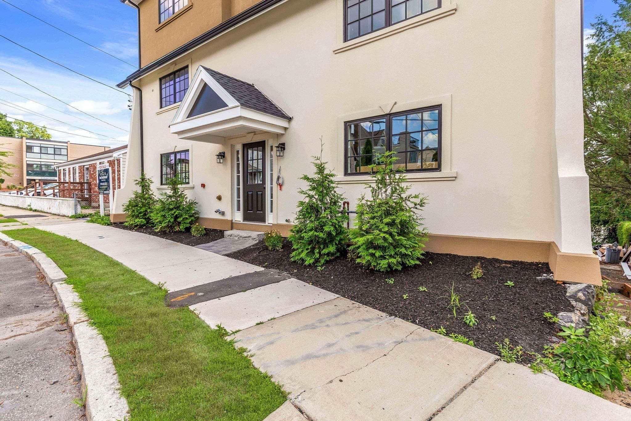 Condominium at 8 Crystal Street # 2, Melrose MA 02176, photo 15 of 17