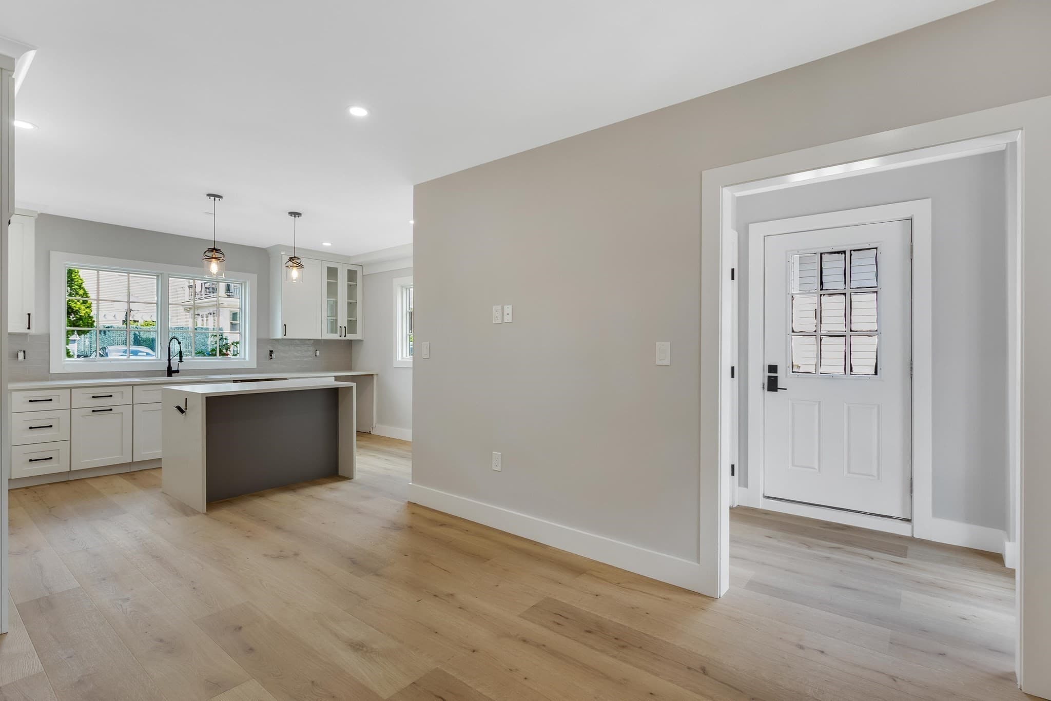 Condominium at 8 Crystal Street # 2, Melrose MA 02176, photo 4 of 17