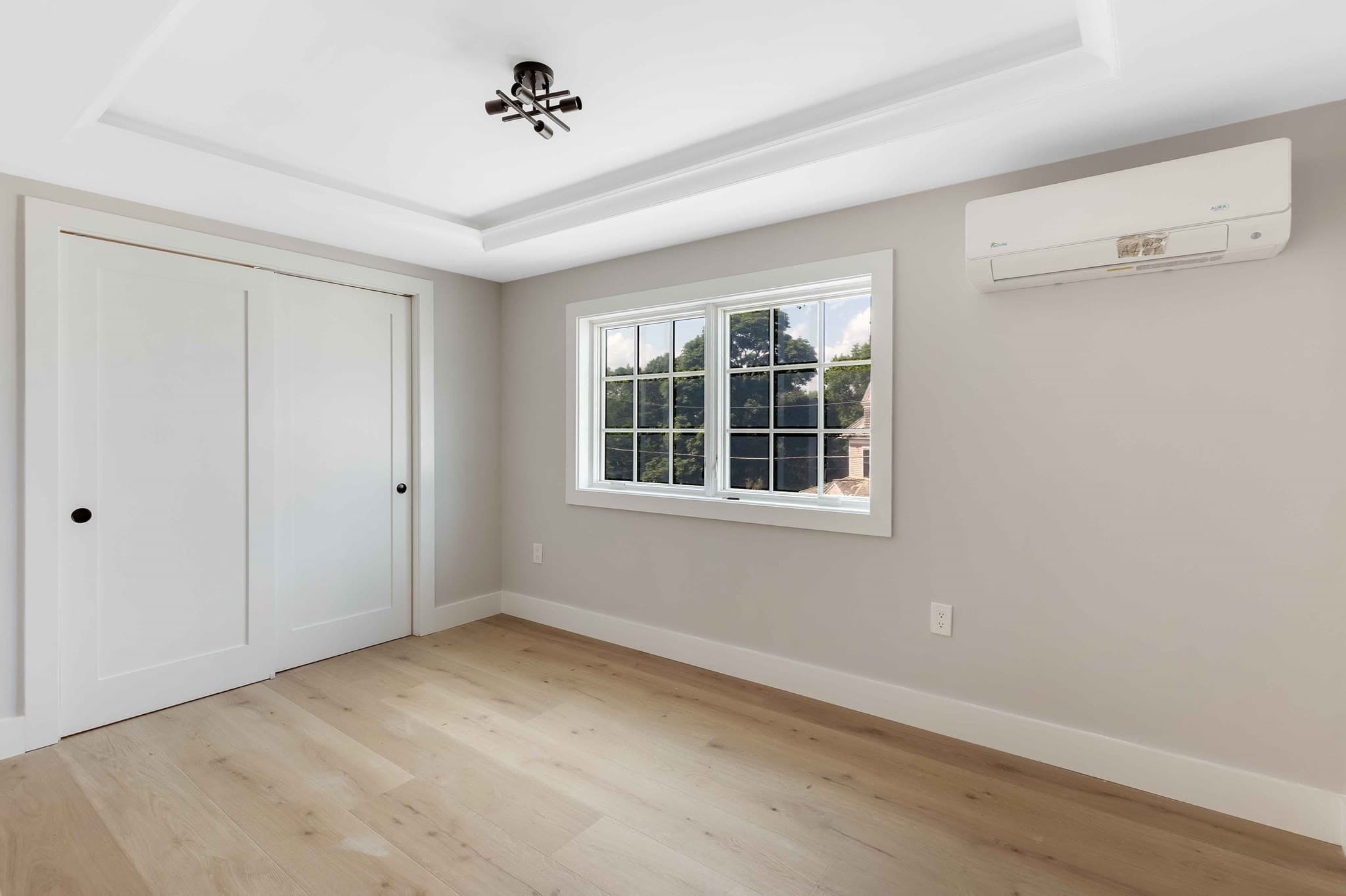 Condominium at 8 Crystal Street # 3, Melrose MA 02176, photo 17 of 24