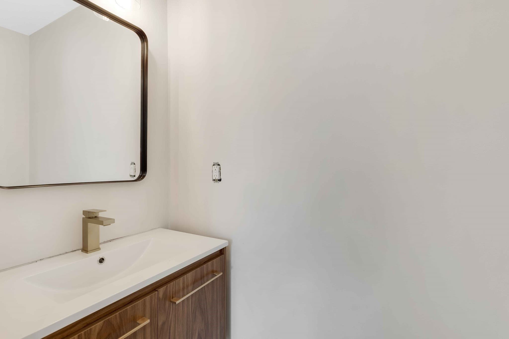Condominium at 8 Crystal Street # 3, Melrose MA 02176, photo 10 of 24