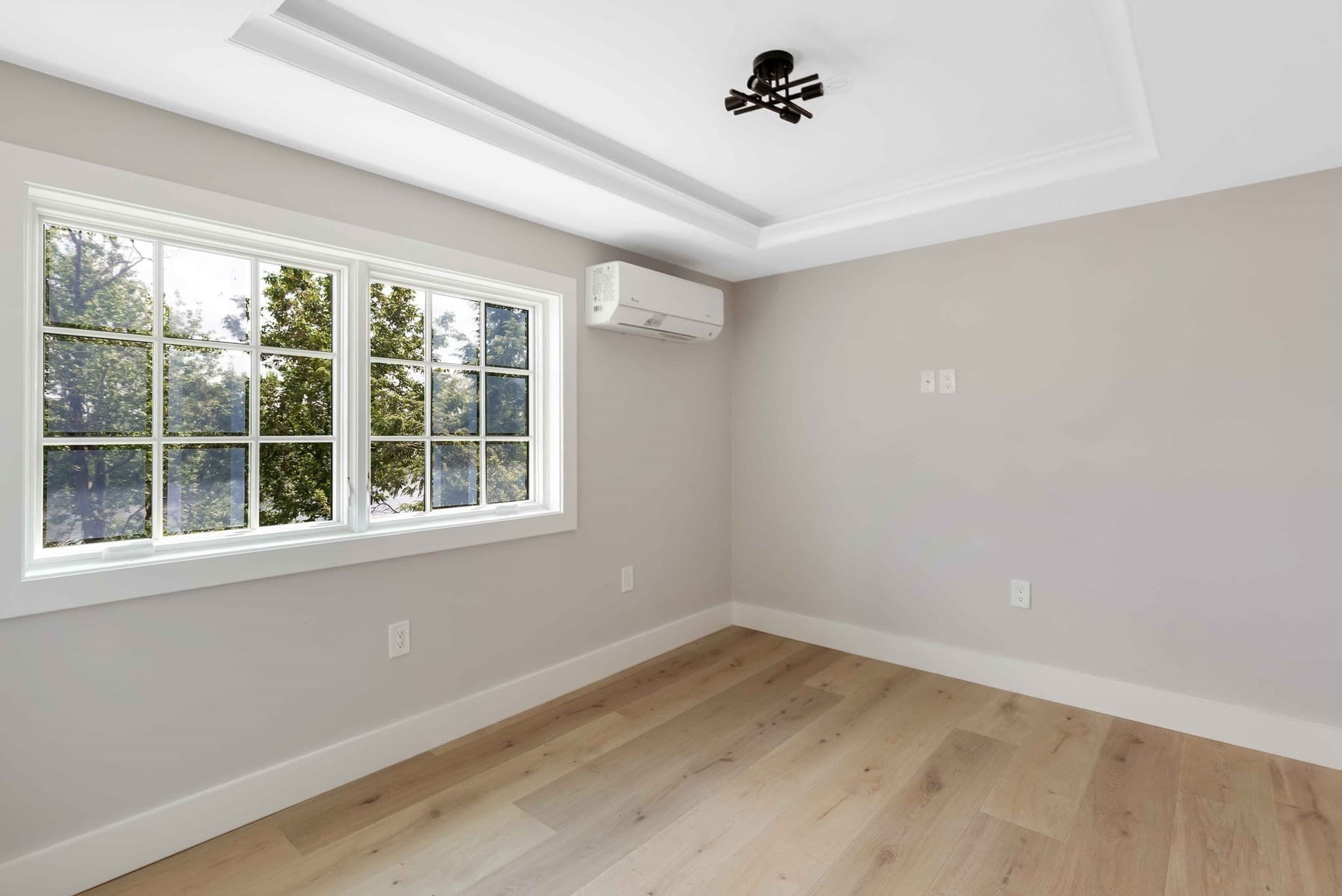 Condominium at 8 Crystal Street # 3, Melrose MA 02176, photo 15 of 24