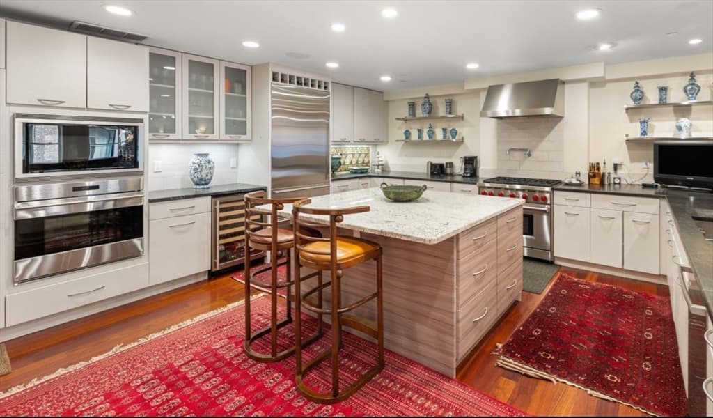 Condominium at 1-3 Winter Place # 3, Boston MA 02108, photo 6 of 23