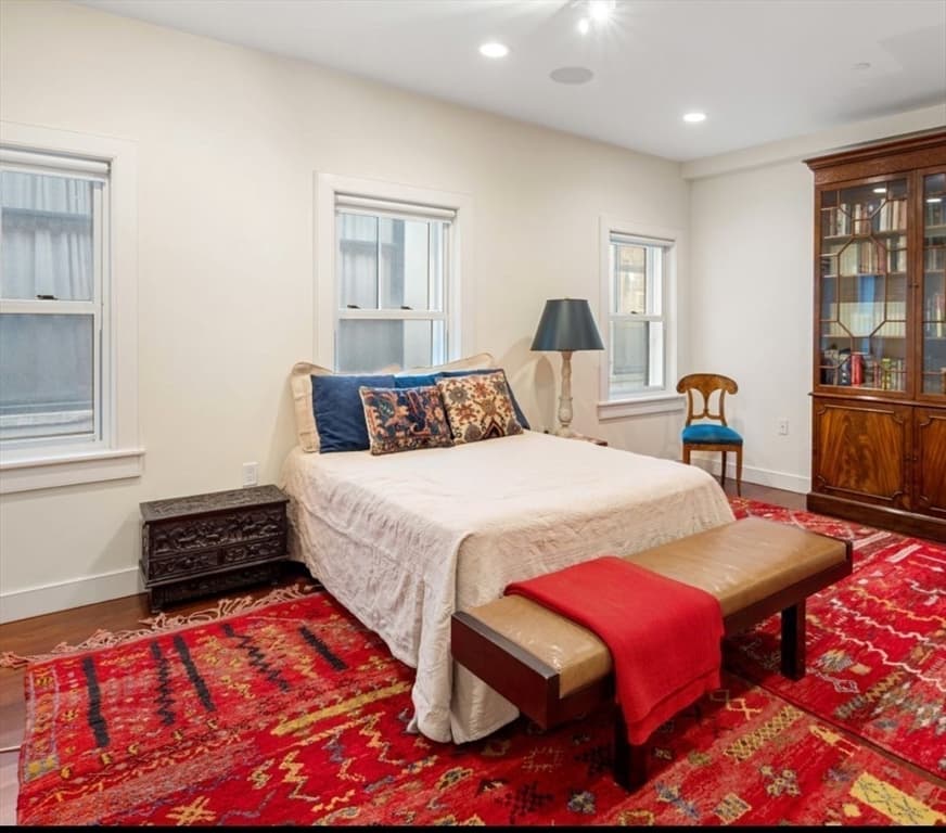 Condominium at 1-3 Winter Place # 3, Boston MA 02108, photo 13 of 23