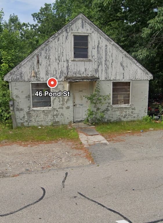46 Pond St, Seekonk MA 02771