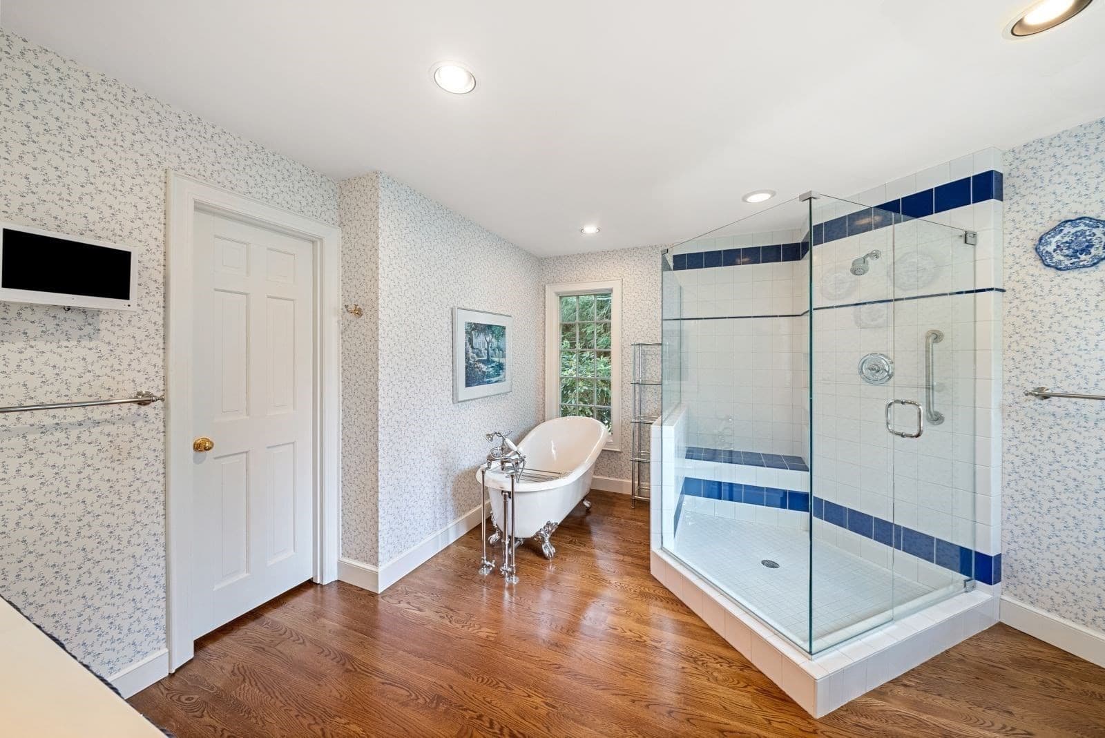 Condominium at 18 Phillips Pond Rd # 18, Natick MA 01760, Natick, photo 20 of 41