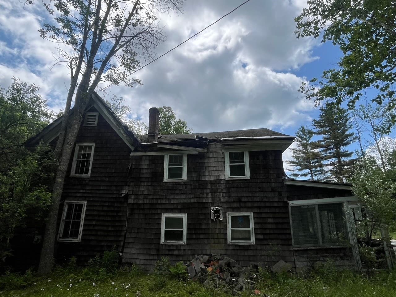 Single Family Residence at 477 Mohawk Trl, Florida MA 01343, photo 5 of 9