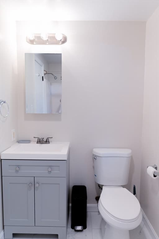 Single Family Residence at 24 Little John Rd, Falmouth MA 02536, photo 14 of 34