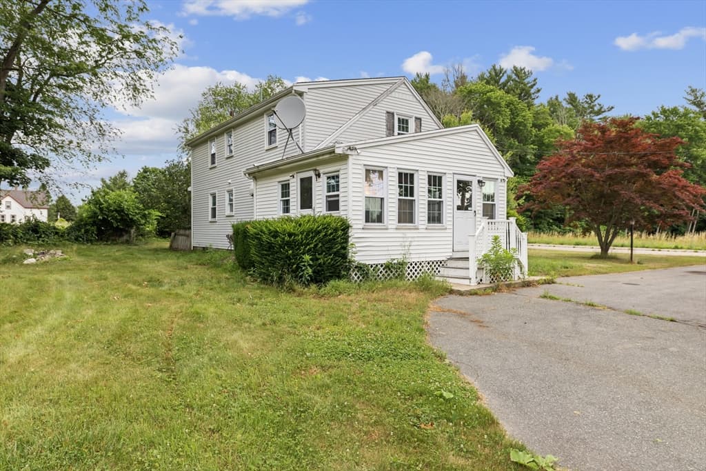 Single Family Residence at 8 North St, Bridgewater MA 02324, Bridgewater, photo 24 of 40