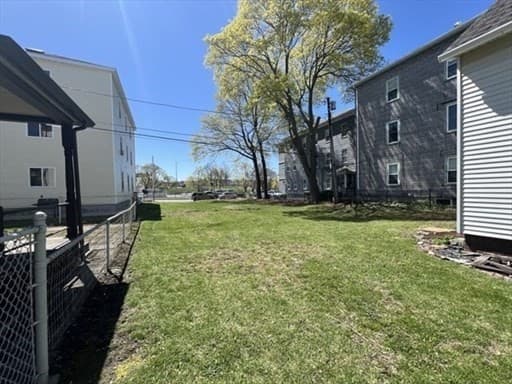 13 Sigel St, Worcester MA 01610