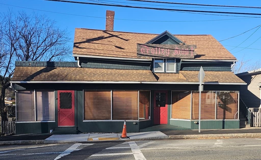 294 E Main St, East Brookfield MA 01515