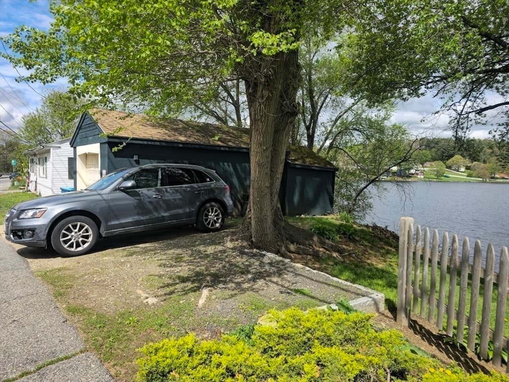 4 Family - 4 Units Up/Down at 294 E Main St, East Brookfield MA 01515, photo 5 of 41